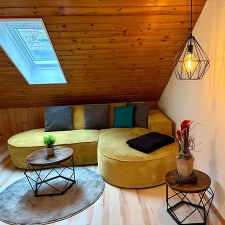 Apartment Modernes Zentral In Mit Parkplatz Und Wlan Ideal Fuer Business Und Urlaub