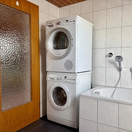 Modernes Zentral In Mit Parkplatz Und Wlan Ideal Fuer Business Und Urlaub Apartment