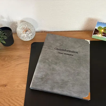 Modernes Zentral In Mit Parkplatz Und Wlan Ideal Fuer Business Und Urlaub Apartment