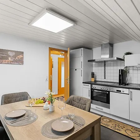 Apartment Modernes Zentral In Mit Parkplatz Und Wlan Ideal Fuer Business Und Urlaub