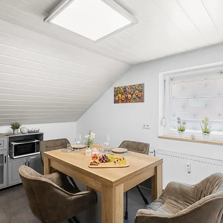 Apartment Modernes Zentral In Mit Parkplatz Und Wlan Ideal Fuer Business Und Urlaub *
