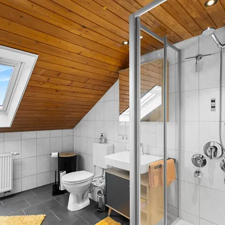 Apartment Modernes Zentral In Mit Parkplatz Und Wlan Ideal Fuer Business Und Urlaub